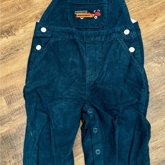 3 piece set, Gymboree Jacket with hood, overalls and New onesie. - Picture 6 of 9